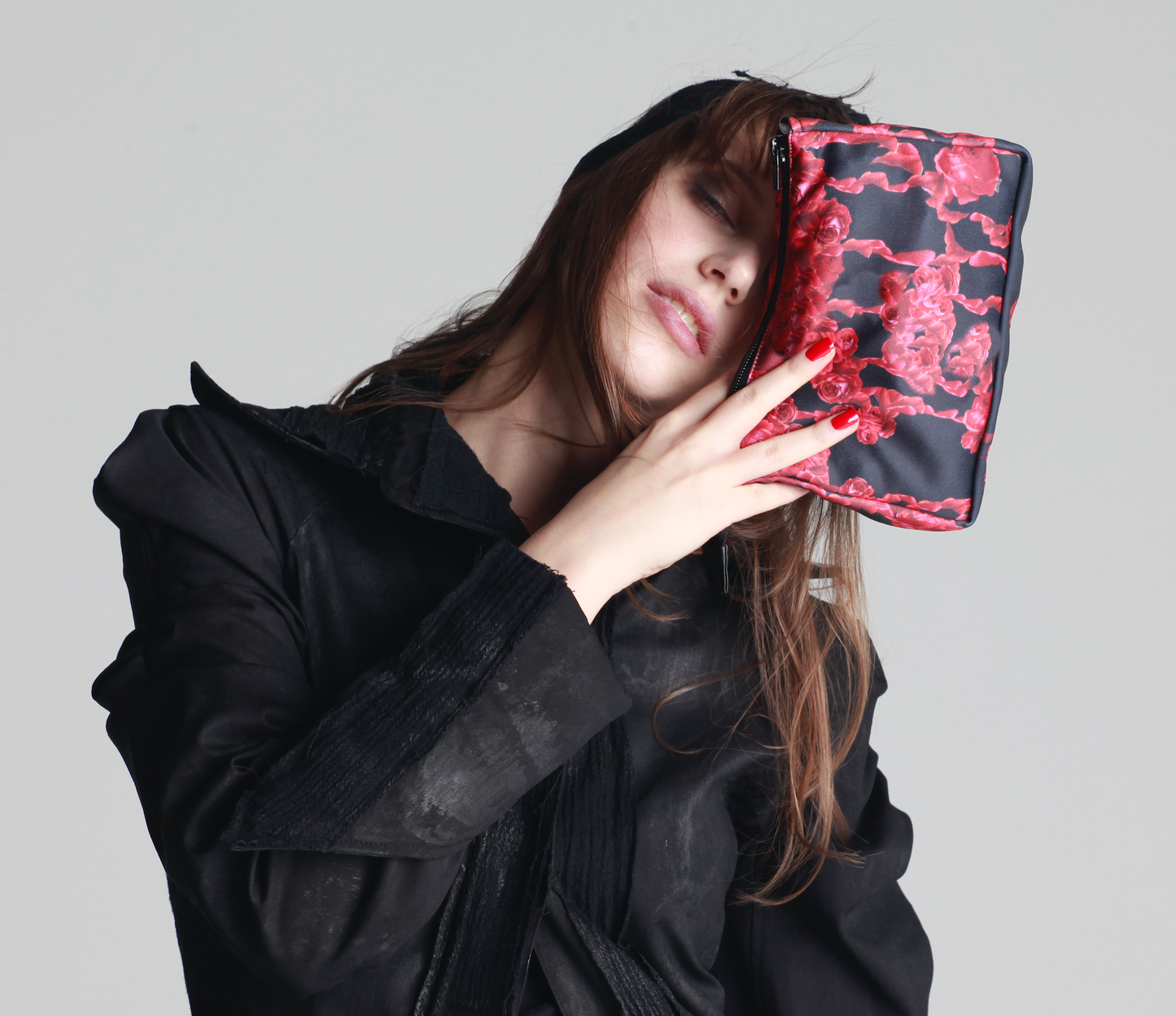 Bloody Rose Pouch / BK-RD