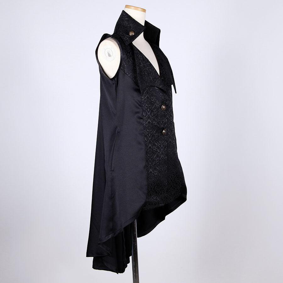Vampire Wing Lapel Sleeveless Jacket