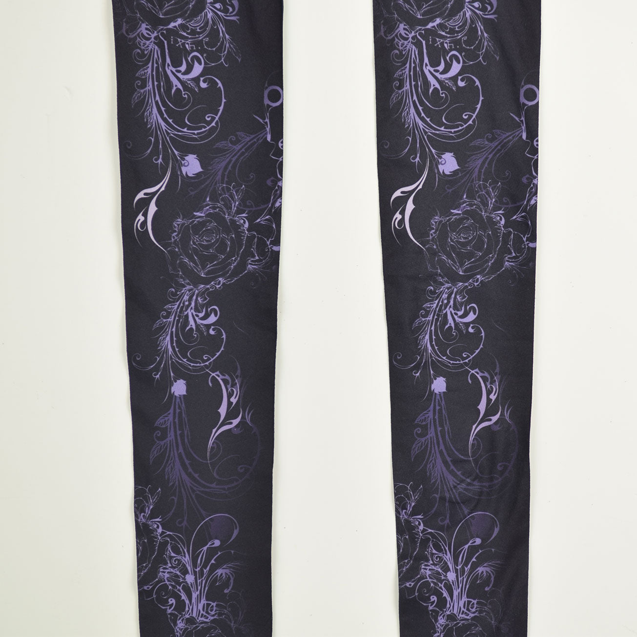 Tribal Nocturne Rose Overknees