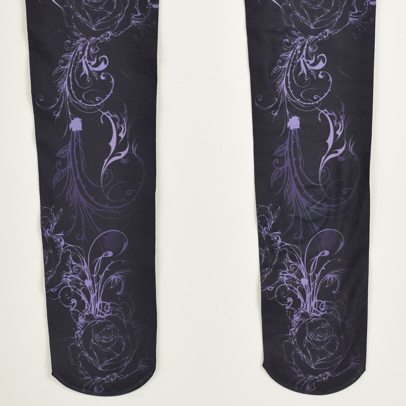 Tribal Nocturne Rose Overknees