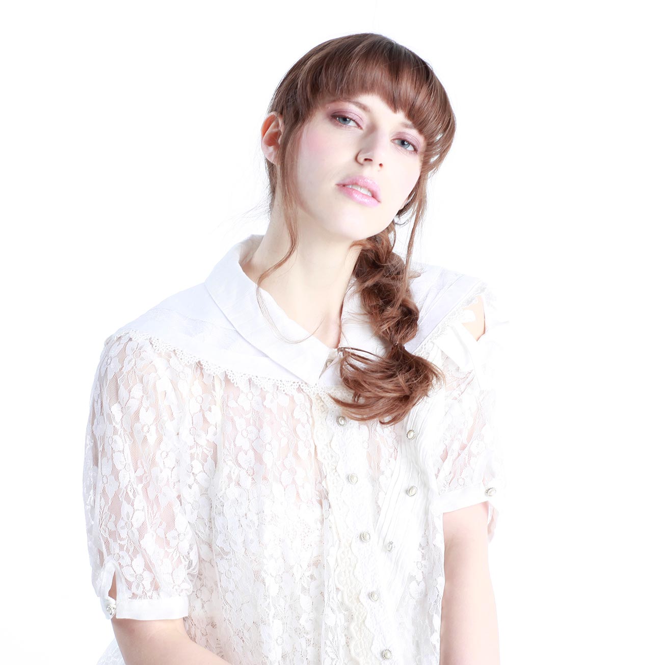 White Fish Collar