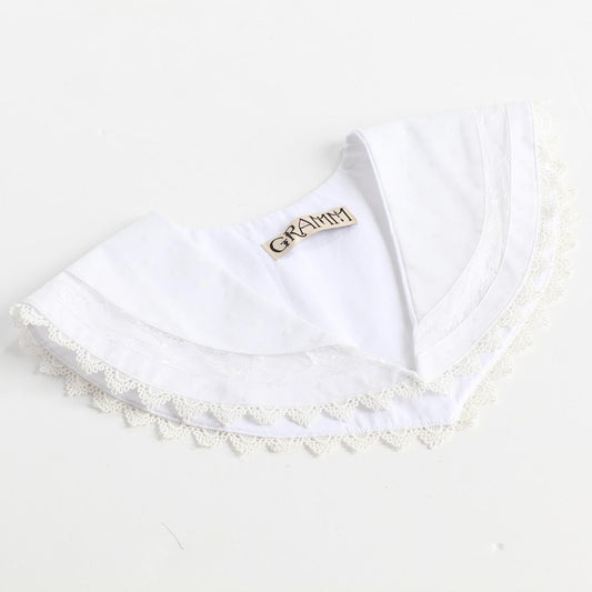 White Fish Collar