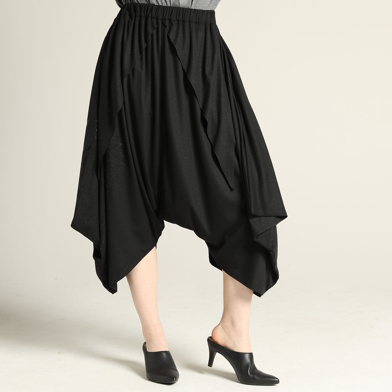 Angel Wings Drape Saruel Pants