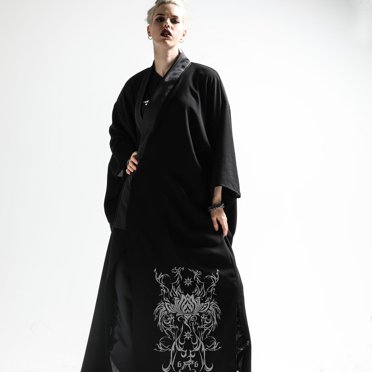 SIVER LOTUS YUKATA