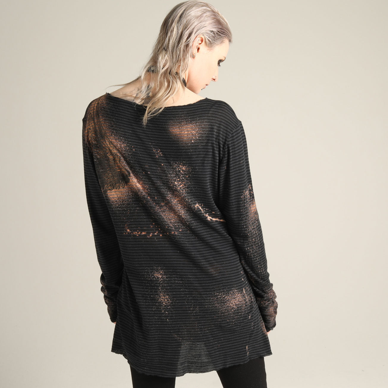 Bleach border long T-sh