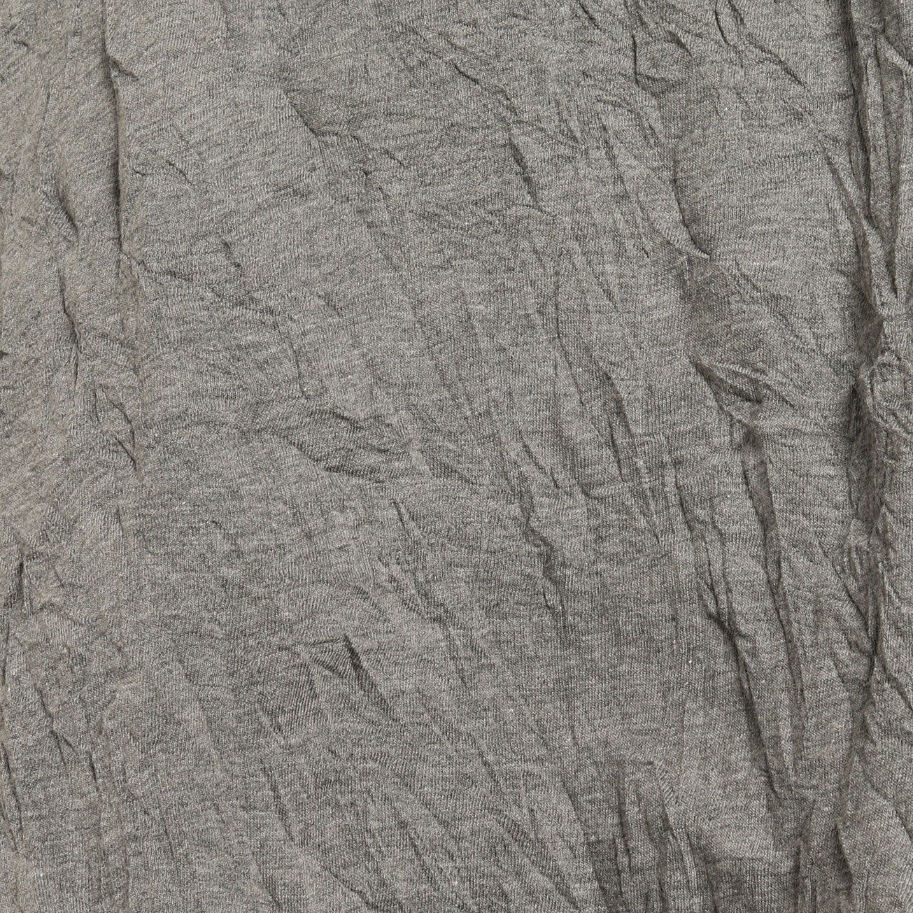 皱纹高脖子上衣