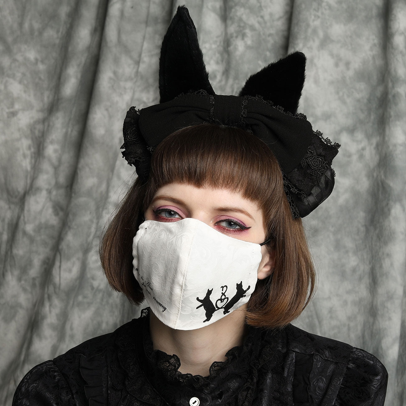 HEART CAT WONDERLAND MASK WEAR / M