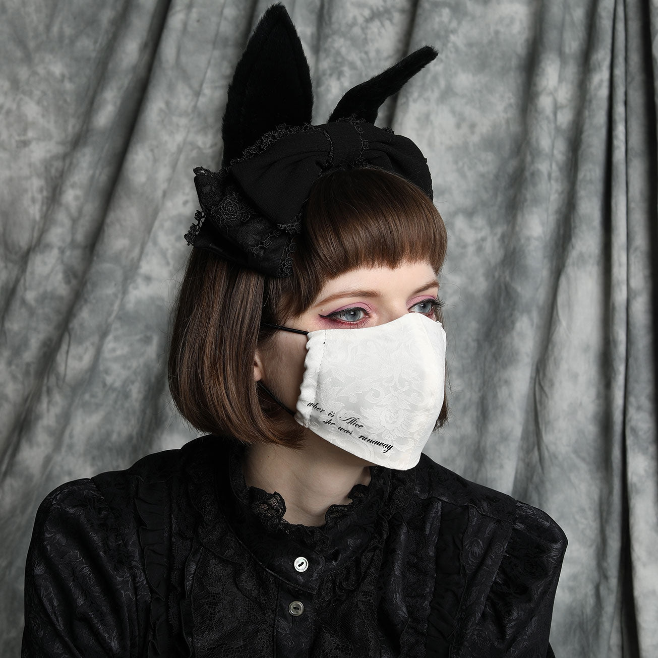 HEART CAT WONDERLAND MASK WEAR / M