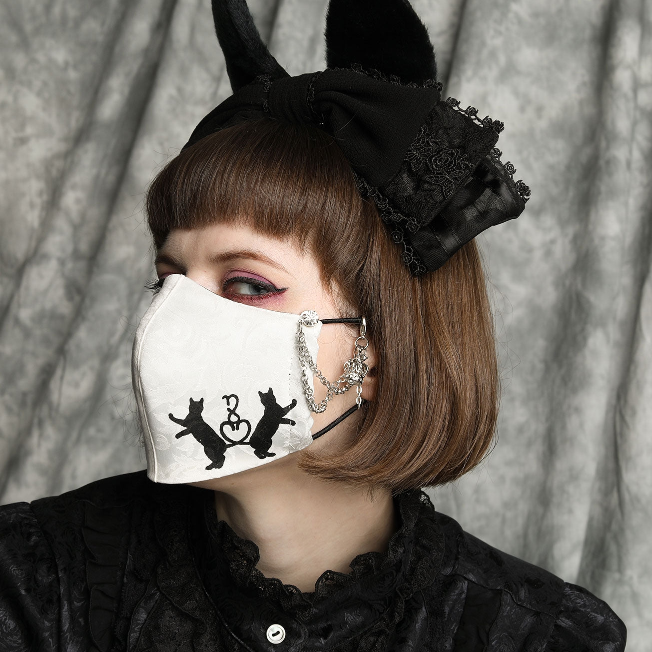 HEART CAT WONDERLAND MASK WEAR / M