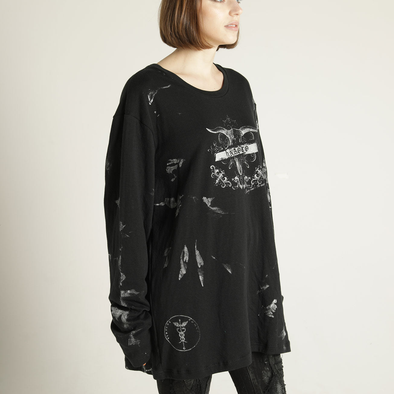Ultra L Silhouette Gothic TOPS
