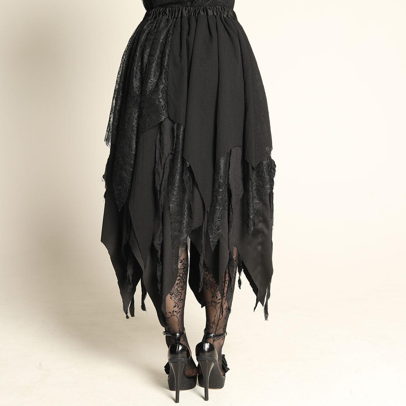 VAMPIRE DAMAGE LACE SKIRT