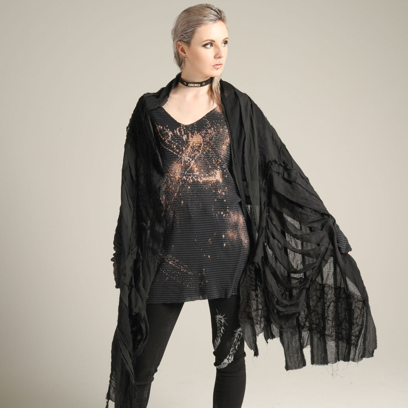 Damage gauze long stole