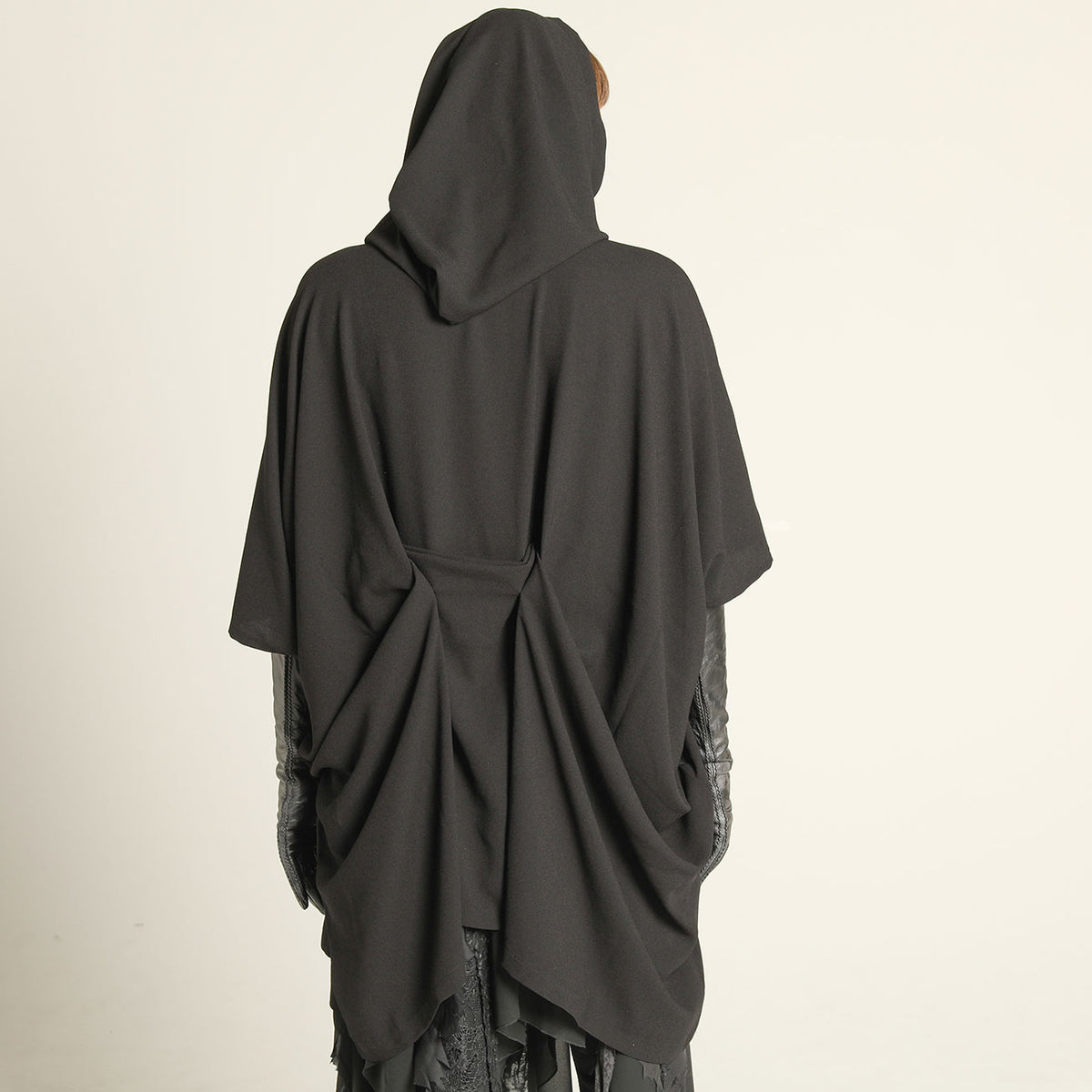 Drape loose pullover