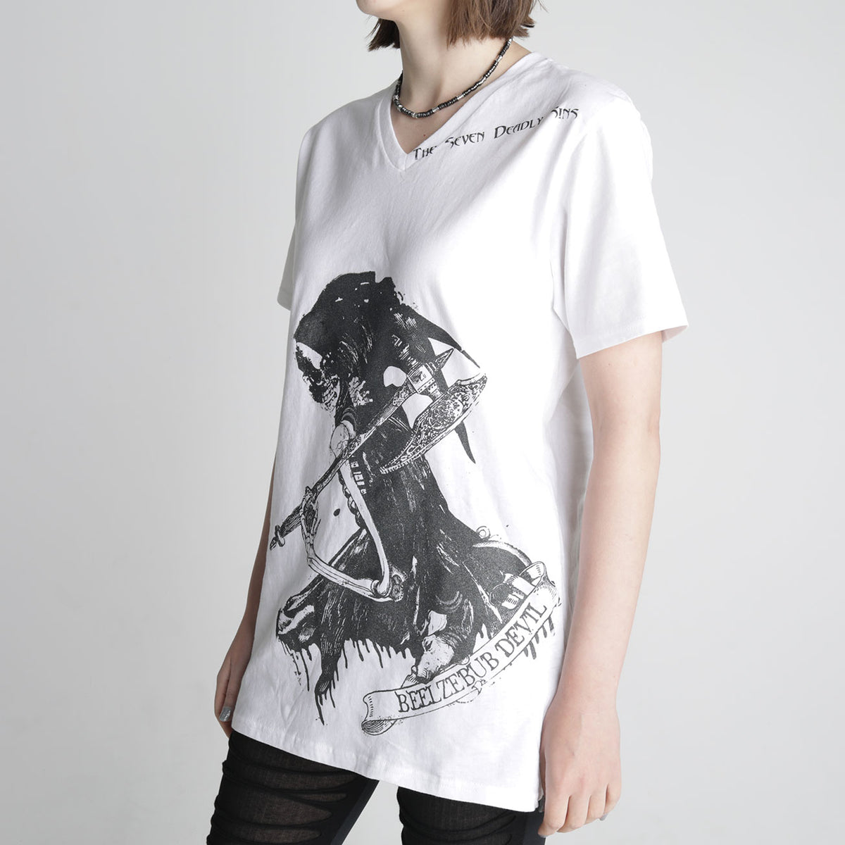 Beelzebub V-neck T-SH / M
