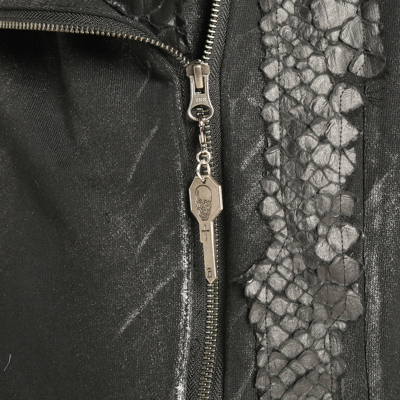 Dragon leather metal long Jacket (2サイズ)