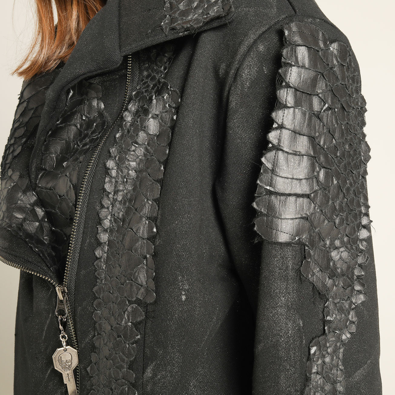 Dragon leather metal long Jacket (2サイズ)