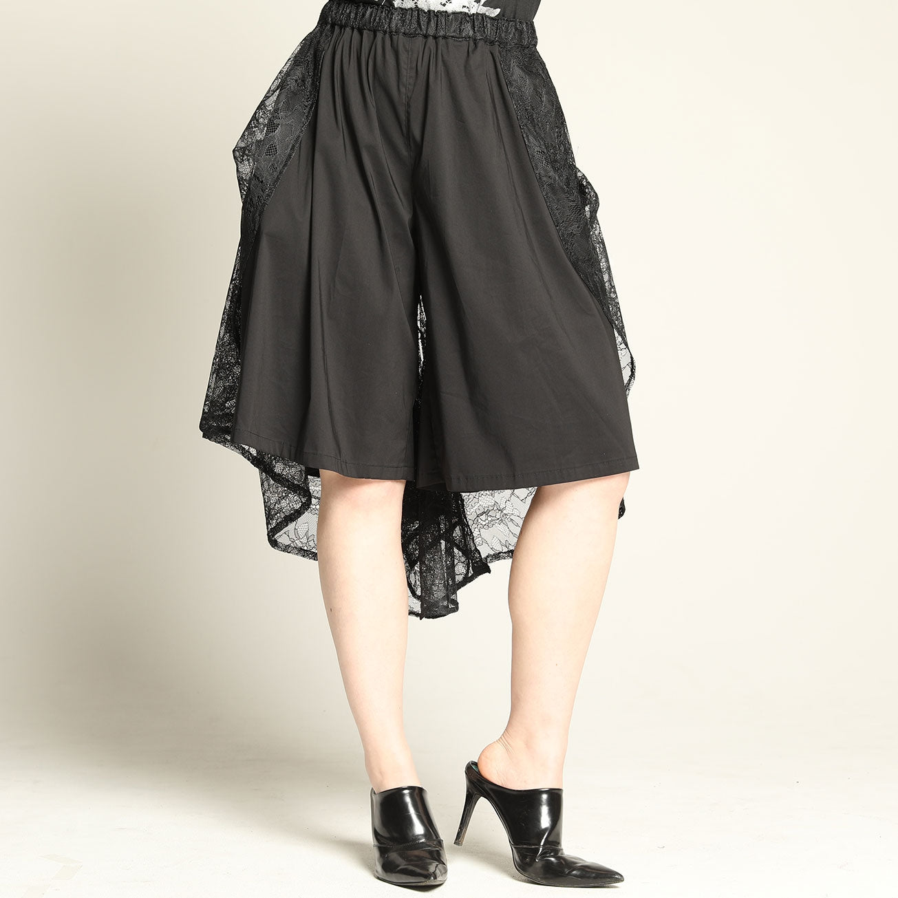 Bustle Train Lace Wide Pants