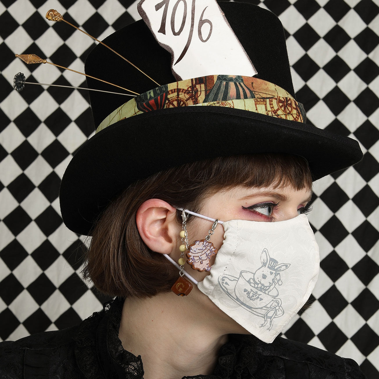 Mr.RABBIT & POCKET WATCH MASK WEAR / M