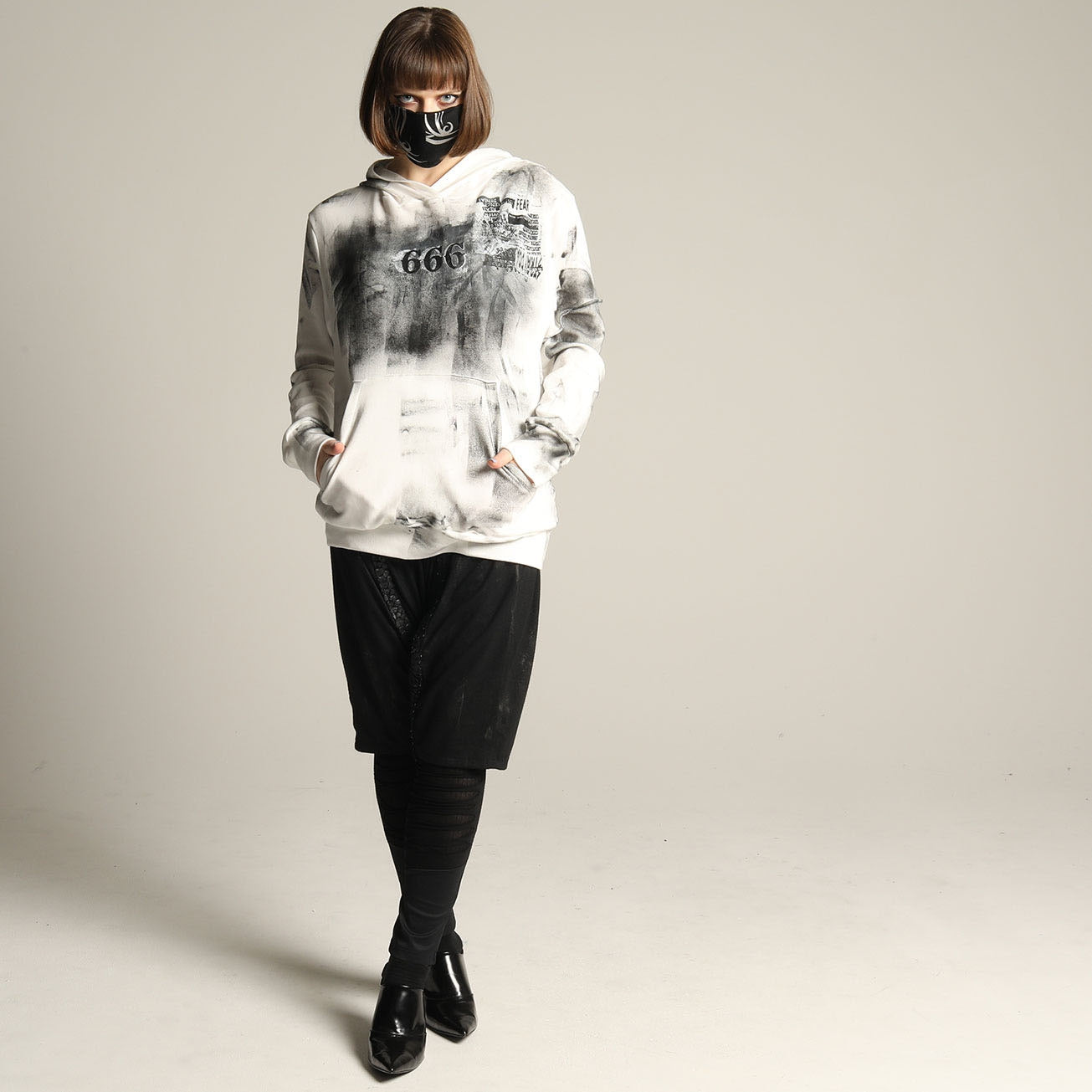 Silver tribal maskwear / L