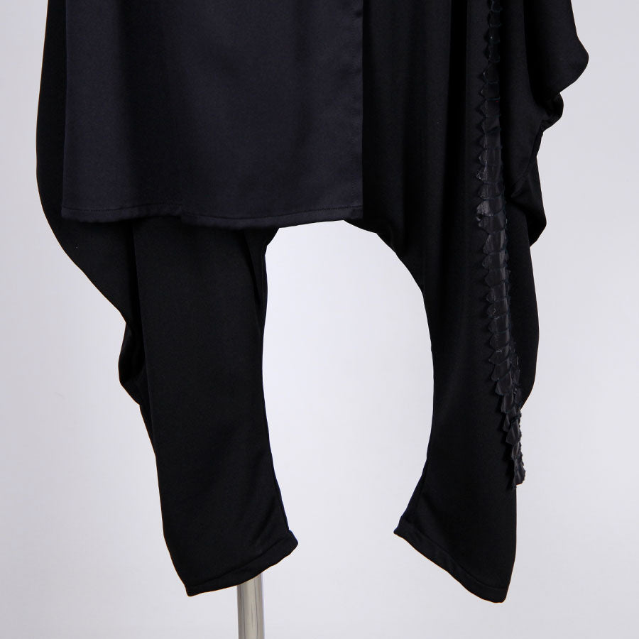 末広鉄腸／Dragon Leather Drape Sarouel Pants