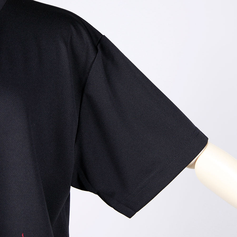 渐变深红色V领T恤（4个尺寸）