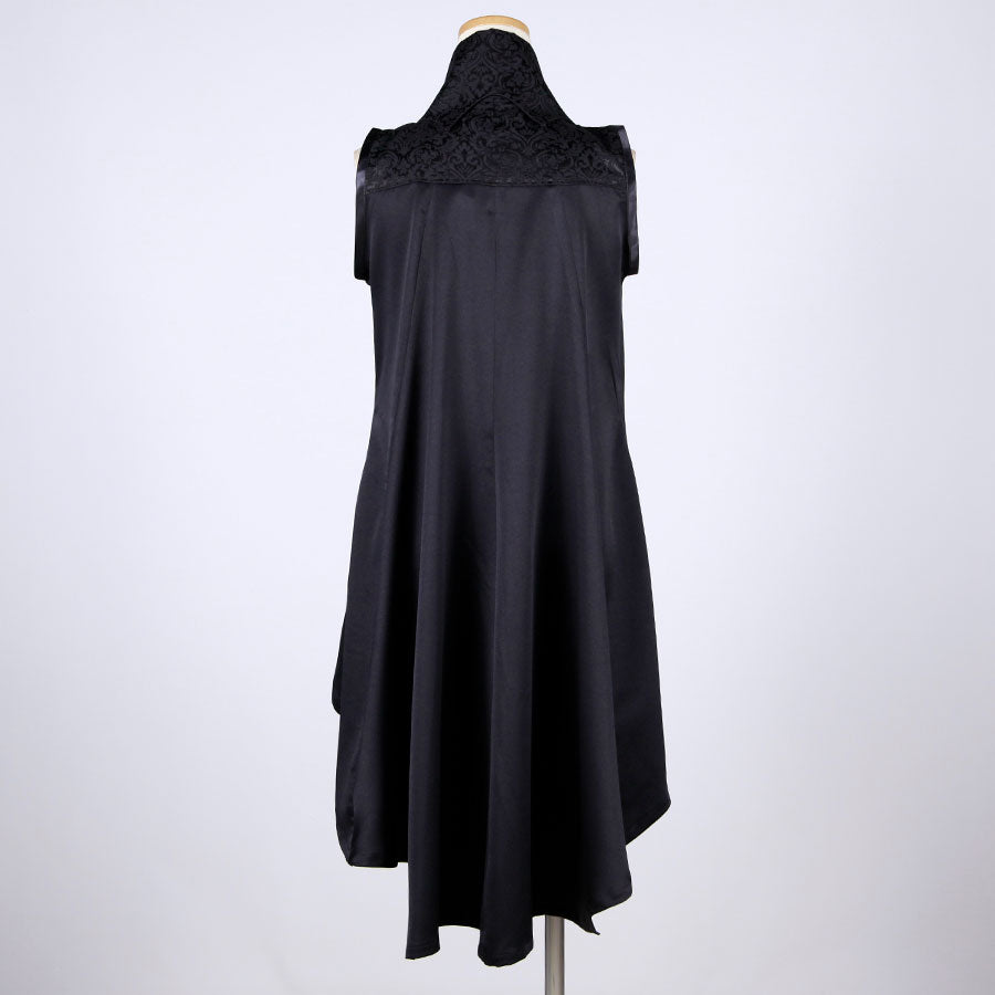 Vampire Wing Lapel Sleeveless Jacket