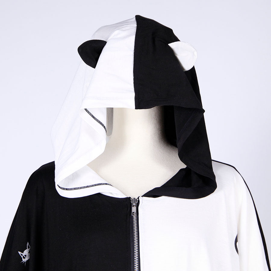 Cat Paw Monochrome Mantle Hoodie