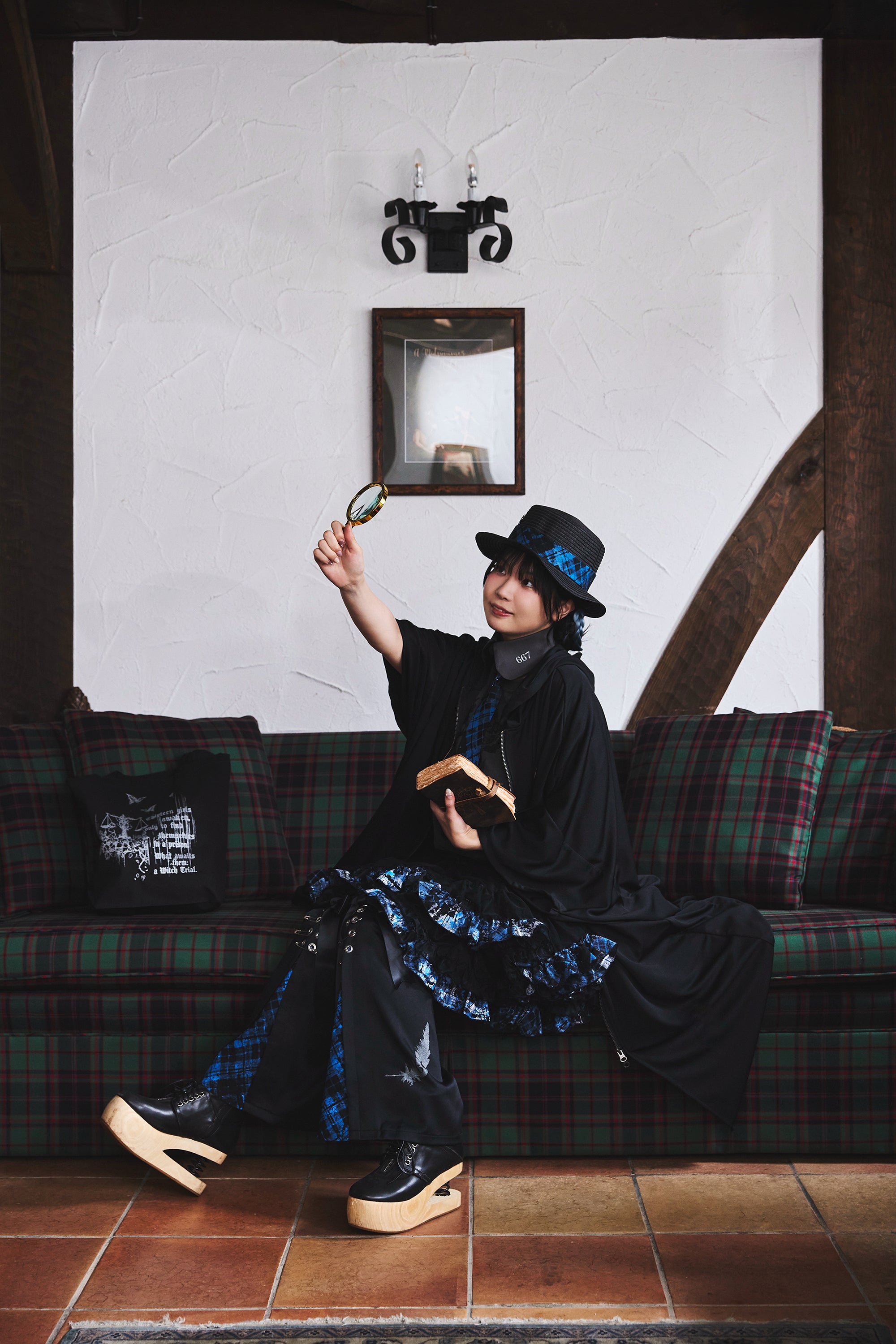 Checkered Boater Hat with Butterfly Charm – h.NAOTO WEBSHOP