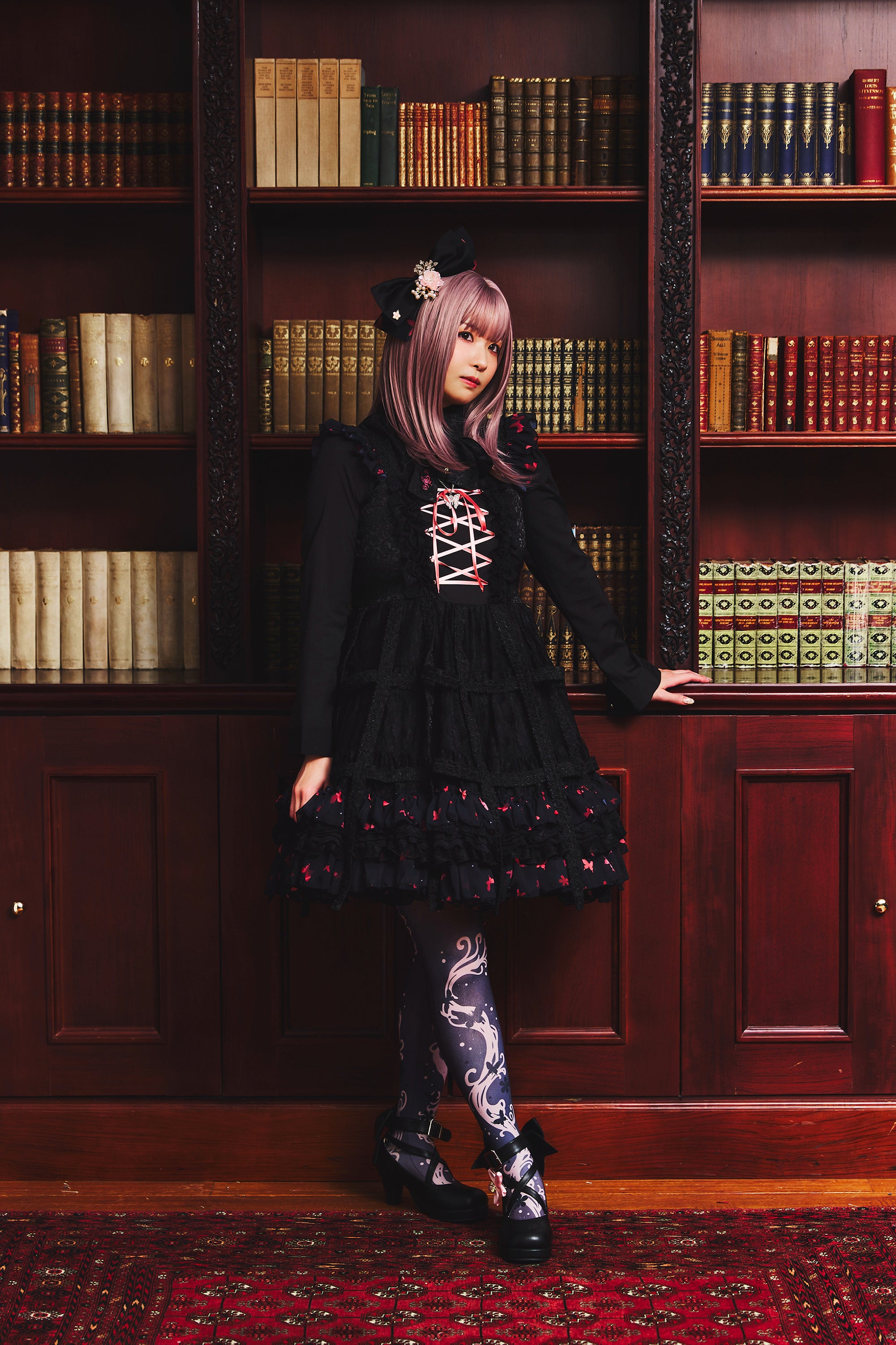 Gothic Ribbon Tie Blouse – h.NAOTO WEBSHOP