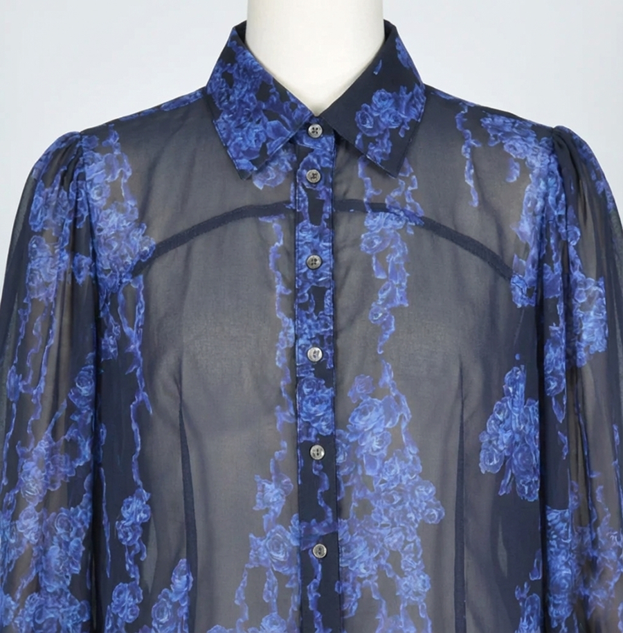 蓝色的血腥玫瑰衬衫