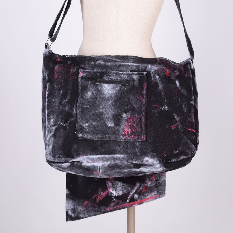 H&A Action Paint Shoulder BAG