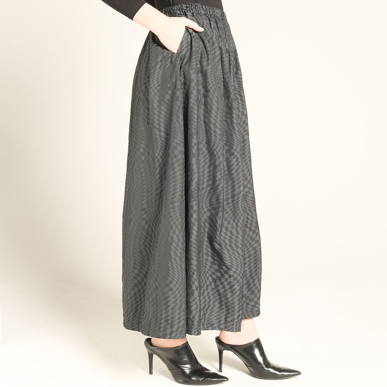 Geometric Pattern Long Skirt