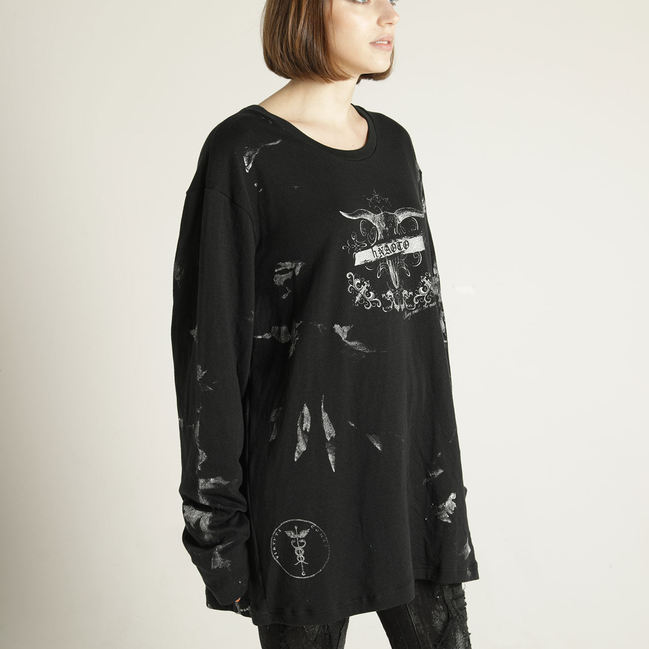 Ultra L Silhouette Gothic Tops