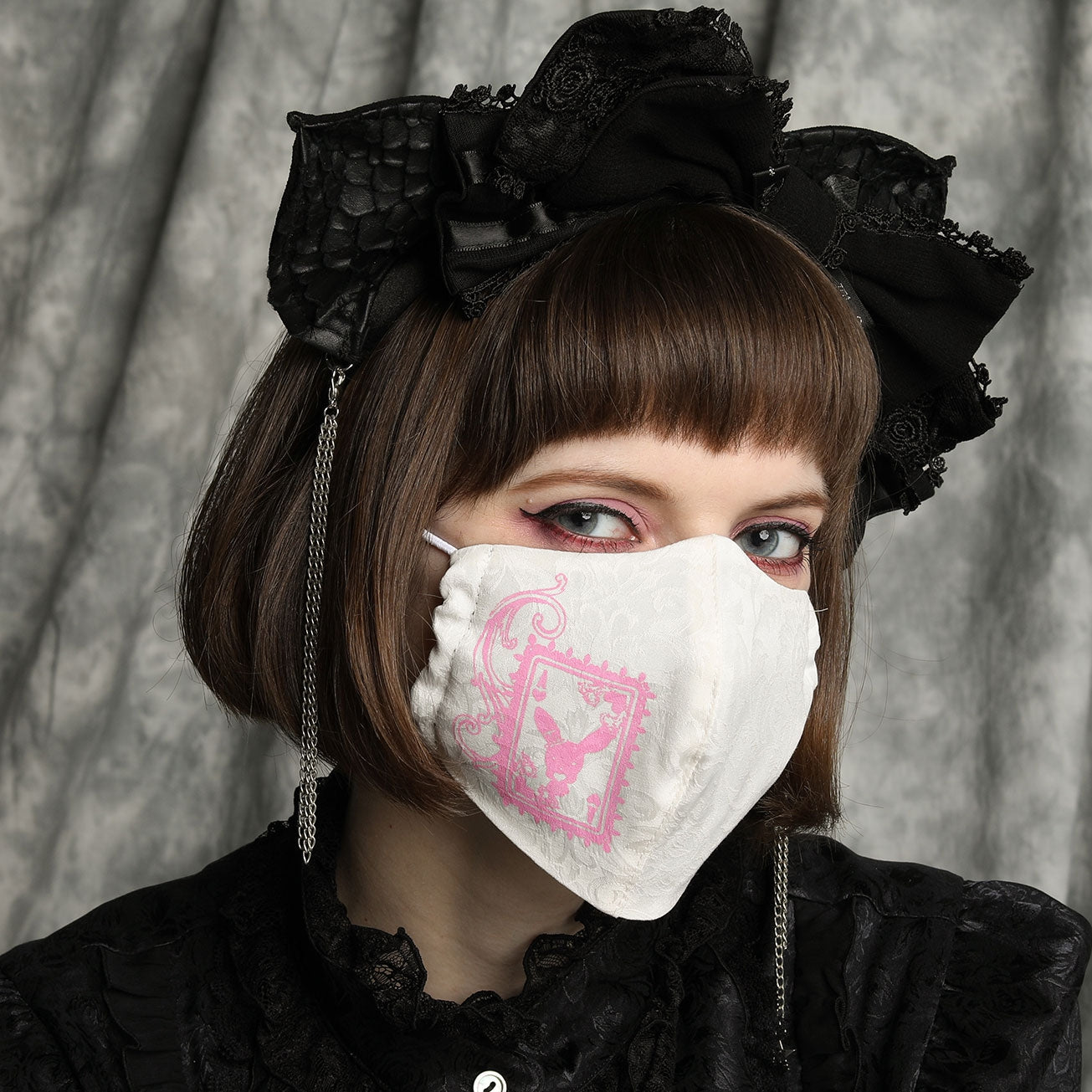 ACE OF HEART RABBIT MASK WEAR / M