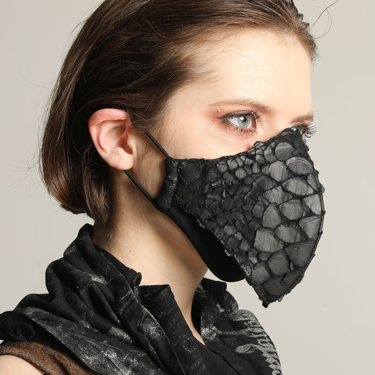 Dragon Leather  Air Face  / M
