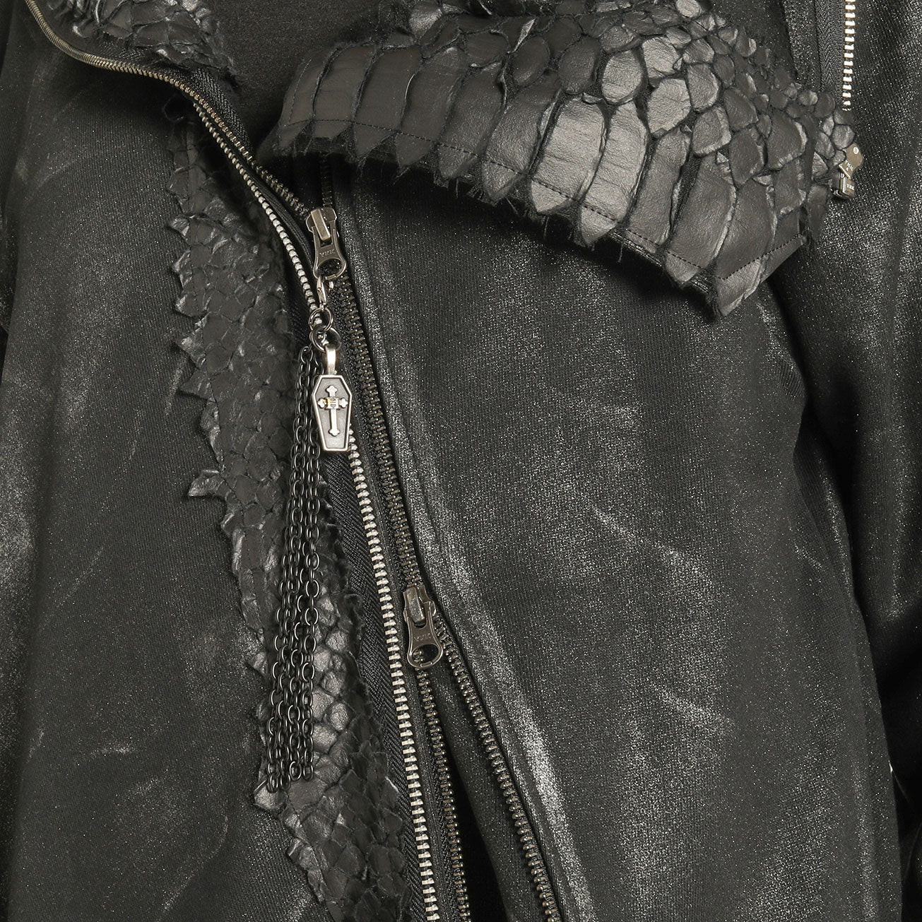 Dragon leather metal Hoodie (2サイズ)