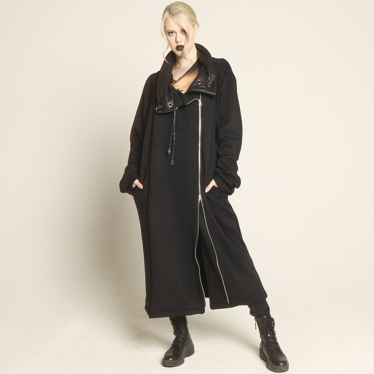 High neck pin long coat